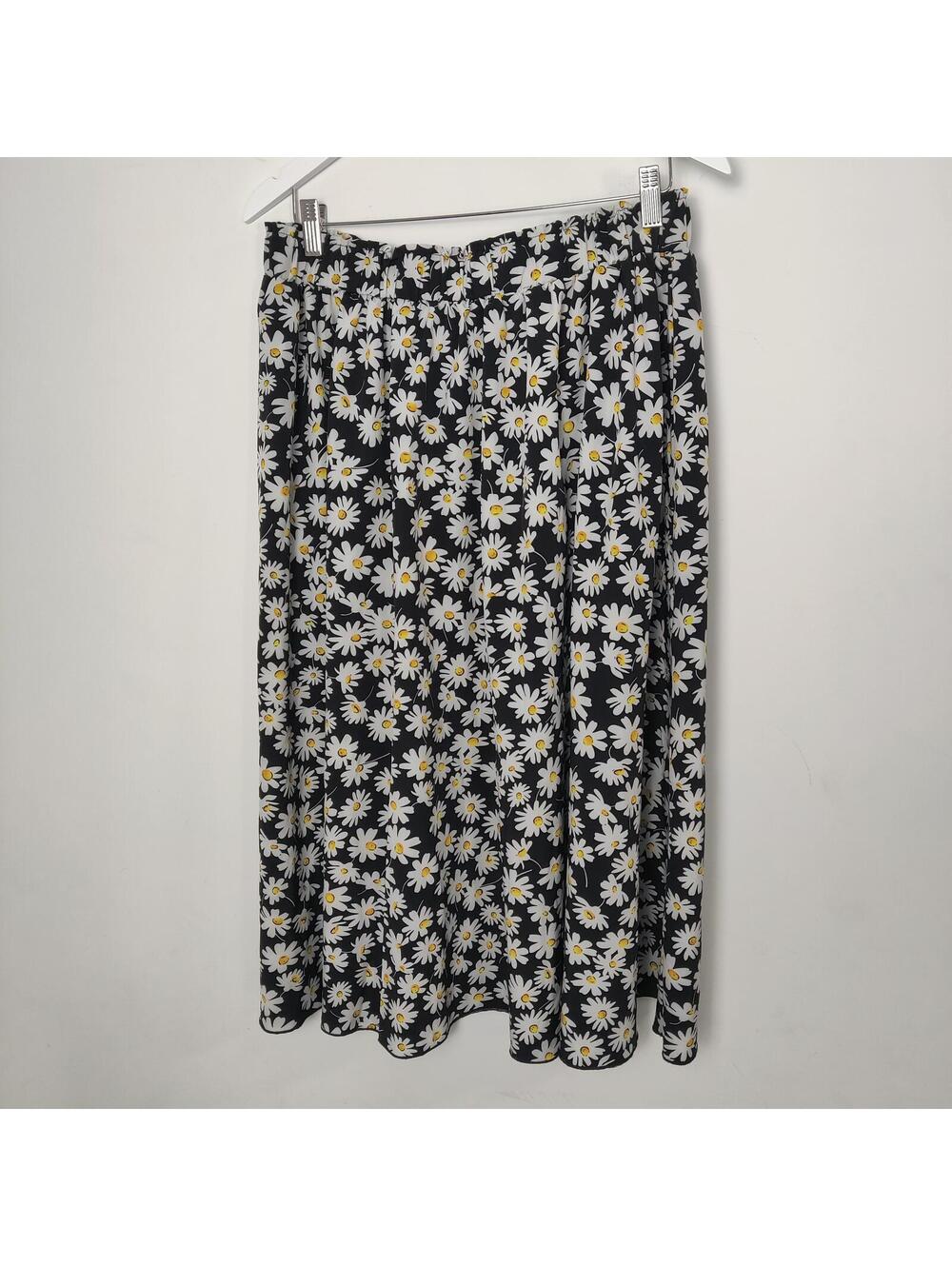 SHEIN Curve Plus Size 0XL Black Daisy Floral Maxi Skirt